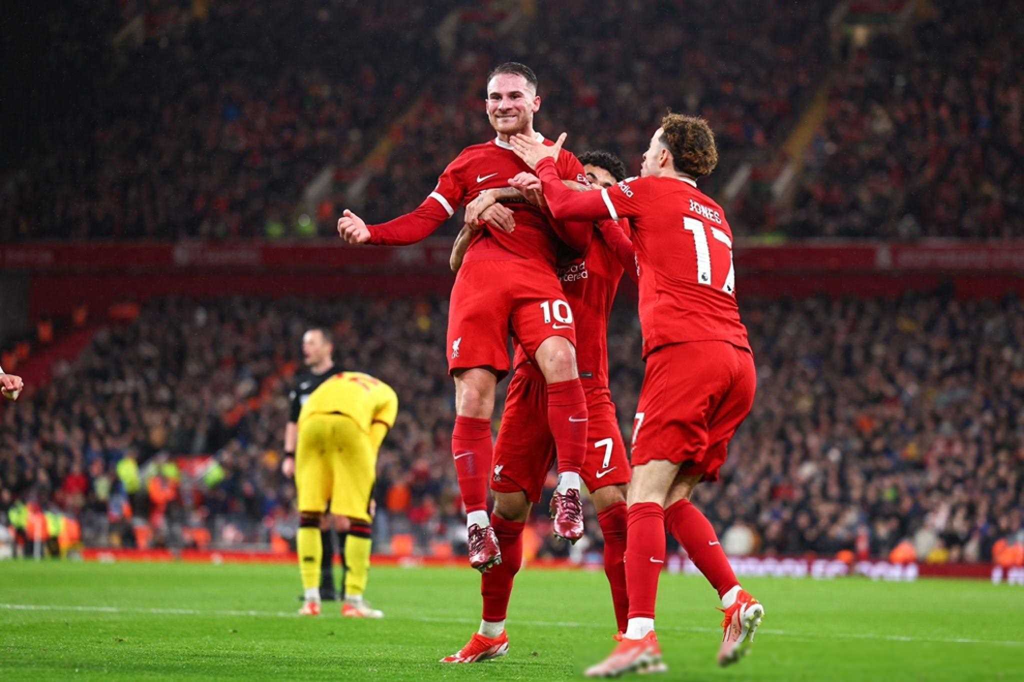 尤文图斯奋力防守，巴黎圣日耳曼取得胜利