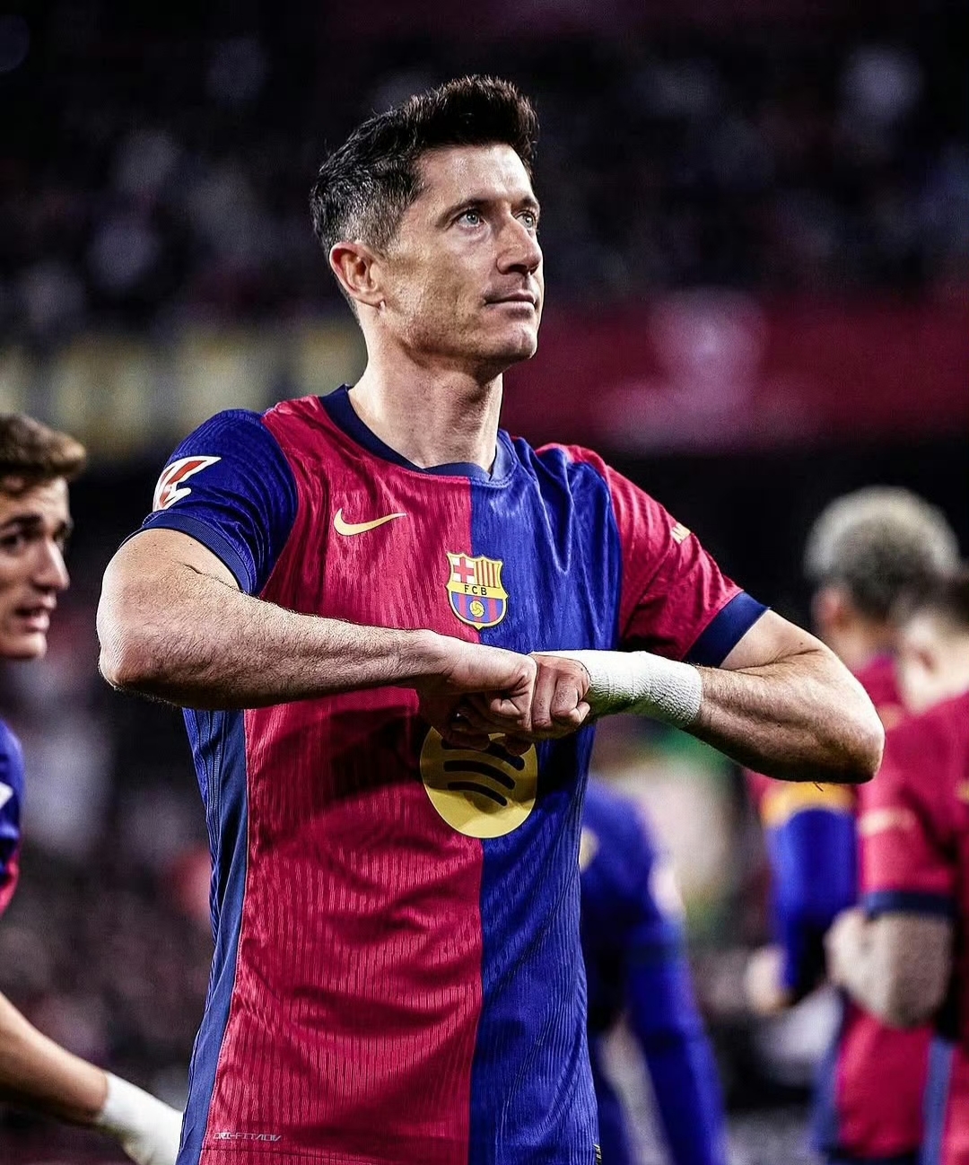 关于拜仁慕尼黑豪取胜利锁定冠军的信息 关于拜仁慕尼黑豪取胜利锁定冠军的信息