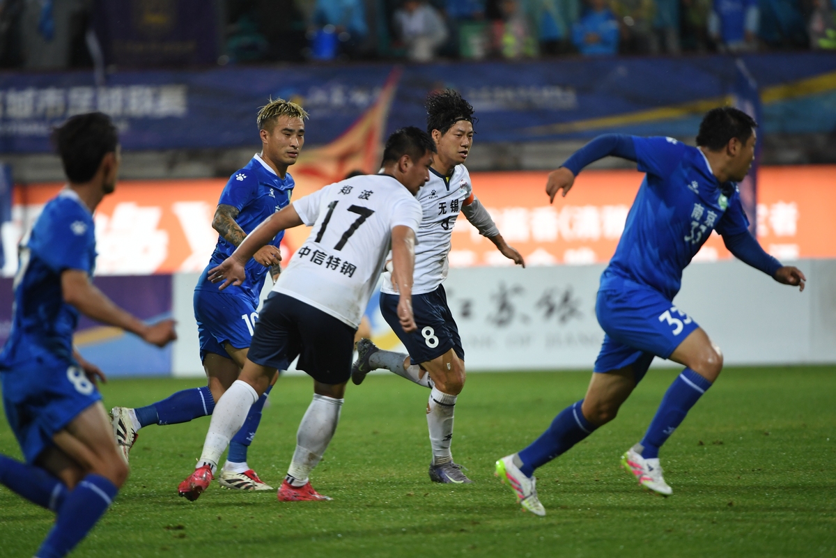 aoa体育官网-包含东亚足球强队抵达成都，备战国际洲际联赛的词条