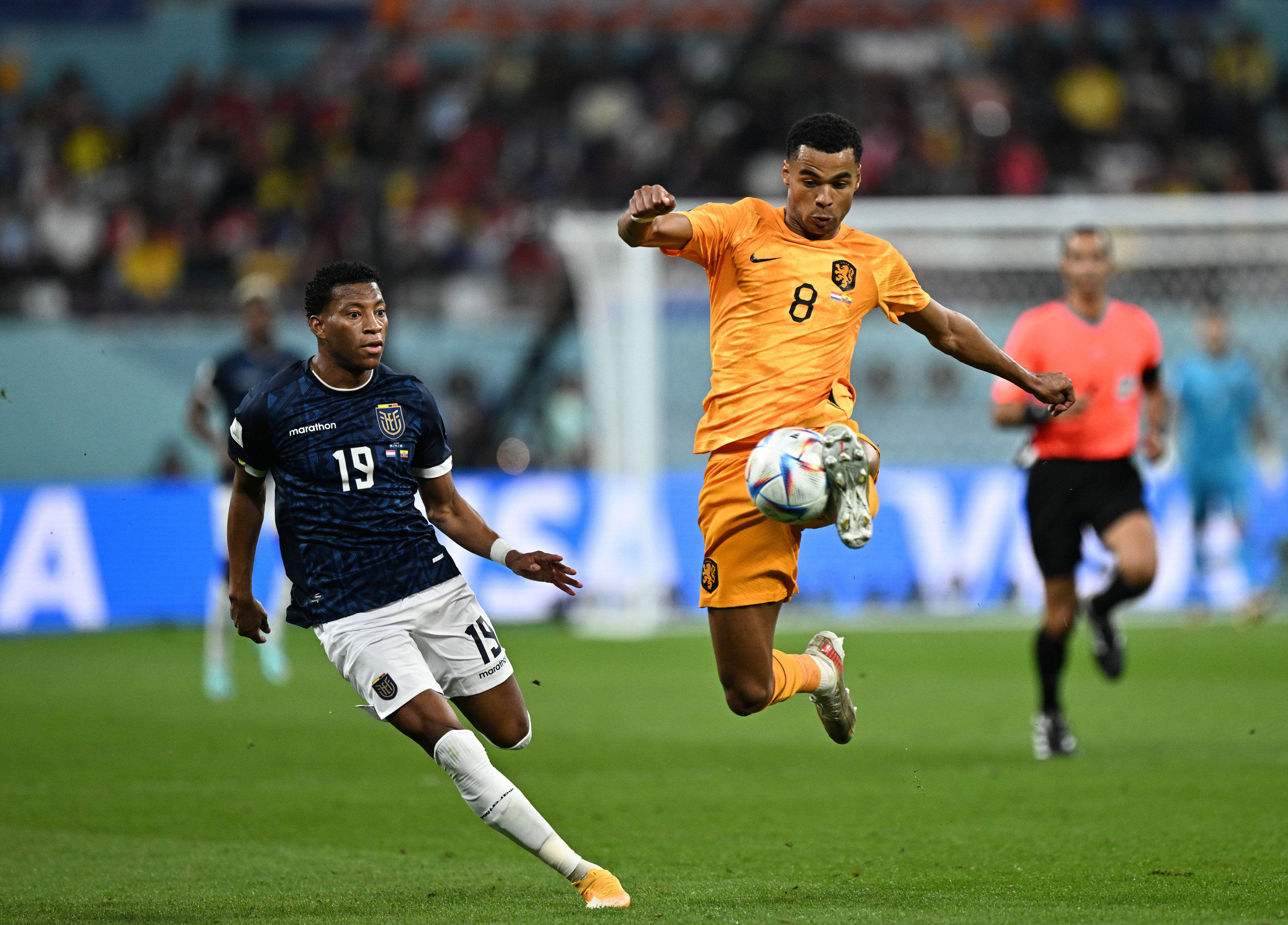 包含精彩纷呈！欧洲足球盛事热度不减的词条